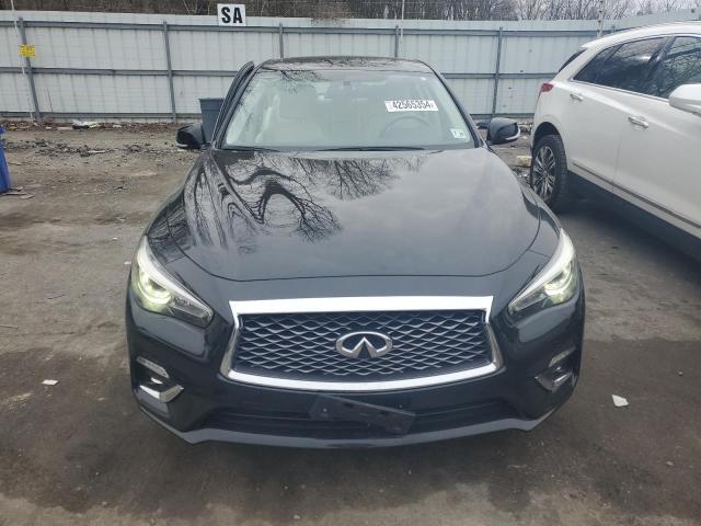 42565354 :رقم المزاد ، JN1EV7AR8KM555774 vin ، 2019 Infiniti Q50 Luxe مزاد بيع
