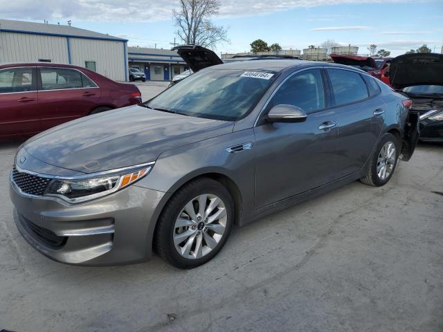 2018 Kia Optima Ex მანქანა იყიდება აუქციონზე, vin: 5XXGU4L30JG215202, აუქციონის ნომერი: 40848164