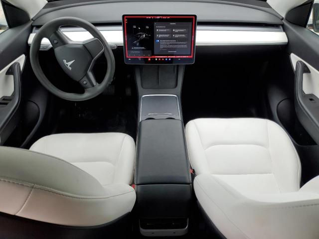 46490415 :رقم المزاد ، 5YJYGDEE8MF141710 vin ، 2021 Tesla Model Y مزاد بيع