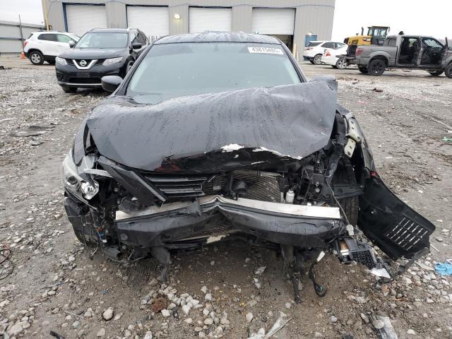 Продажа на аукционе авто 2018 Nissan Altima, vin: 1N4AL3AP2JC240083, номер лота: 43815485