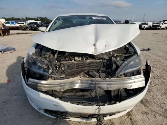 47332886 :رقم المزاد ، 1C3CCCCG6FN515521 vin ، 2015 Chrysler 200 مزاد بيع