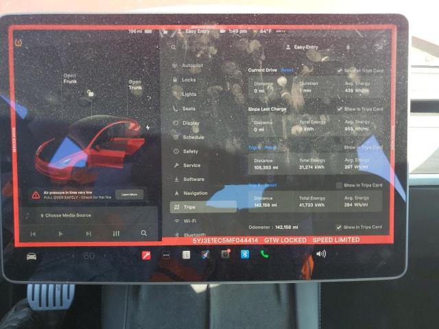 43649825 :رقم المزاد ، 5YJ3E1EC5MF044414 vin ، 2021 Tesla Model 3 مزاد بيع