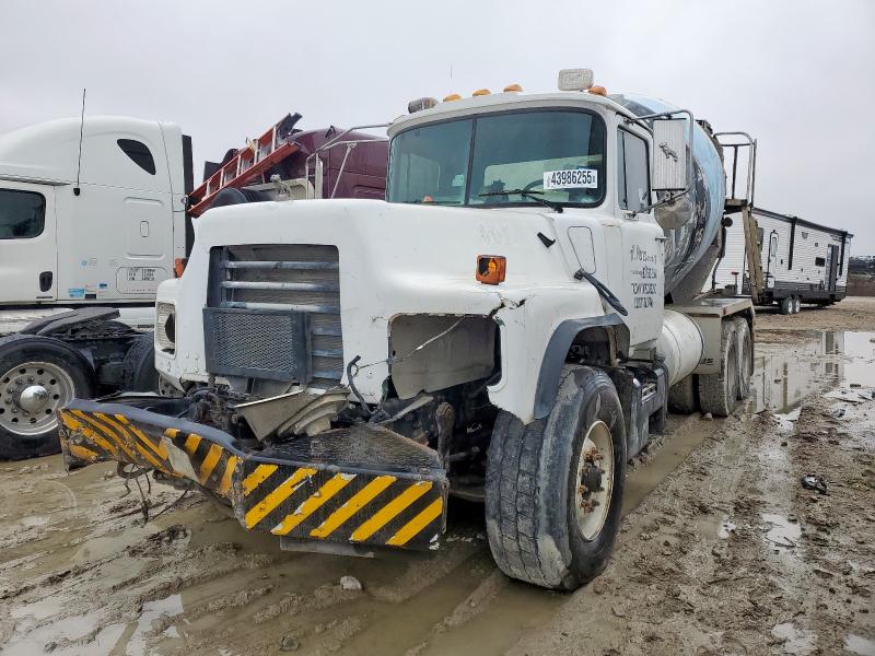 Продаж на аукціоні авто 2005 Mack 600 Dm600, vin: 1M2B209C15M030586, номер лоту: 43986255