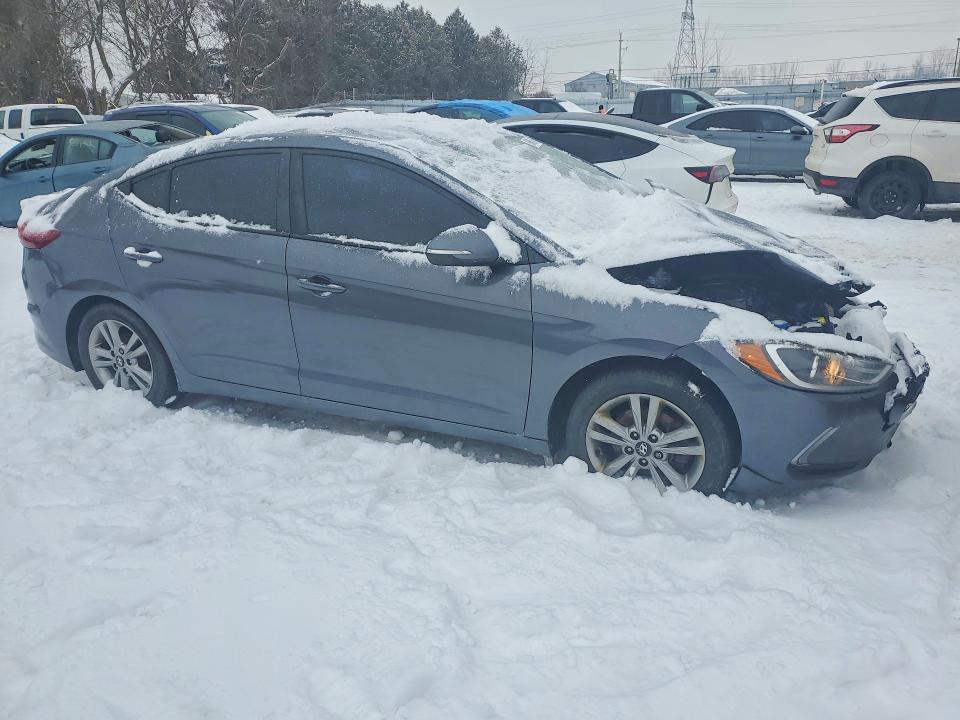 98663165 :رقم المزاد ، KMHD84LF3HU342821 vin ، 2017 Hyundai Elantra مزاد بيع