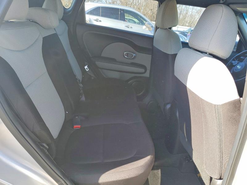 Продаж на аукціоні авто 2018 Kia Soul, vin: KNDJN2A29J7578656, номер лоту: 74776175