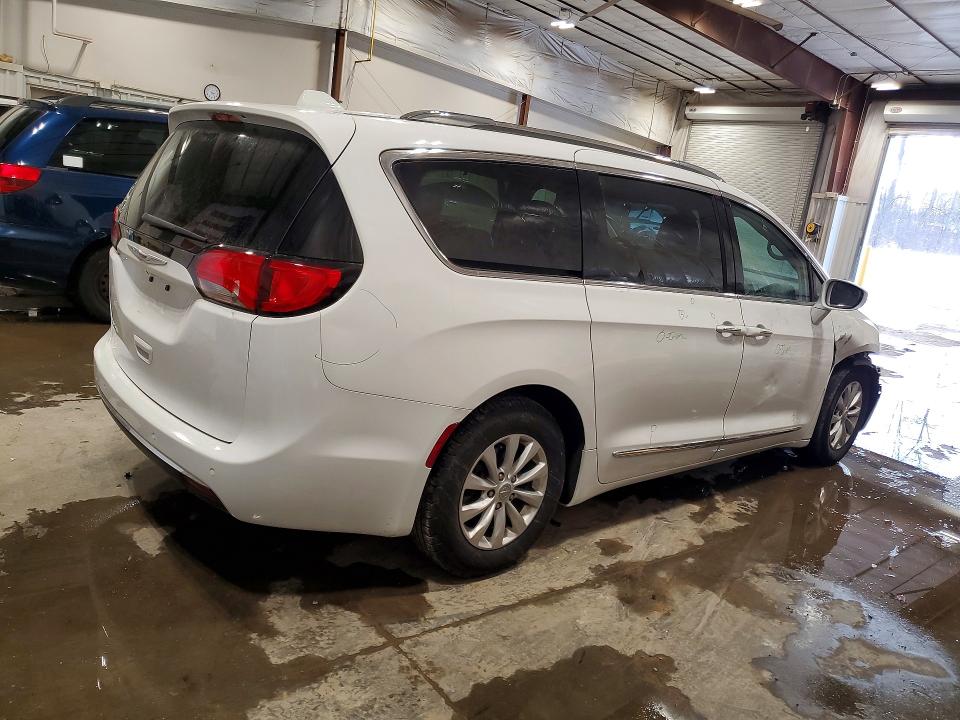 Продажа на аукционе авто 2019 Chrysler Pacifica, vin: 2C4RC1BG0KR721183, номер лота: 75718585
