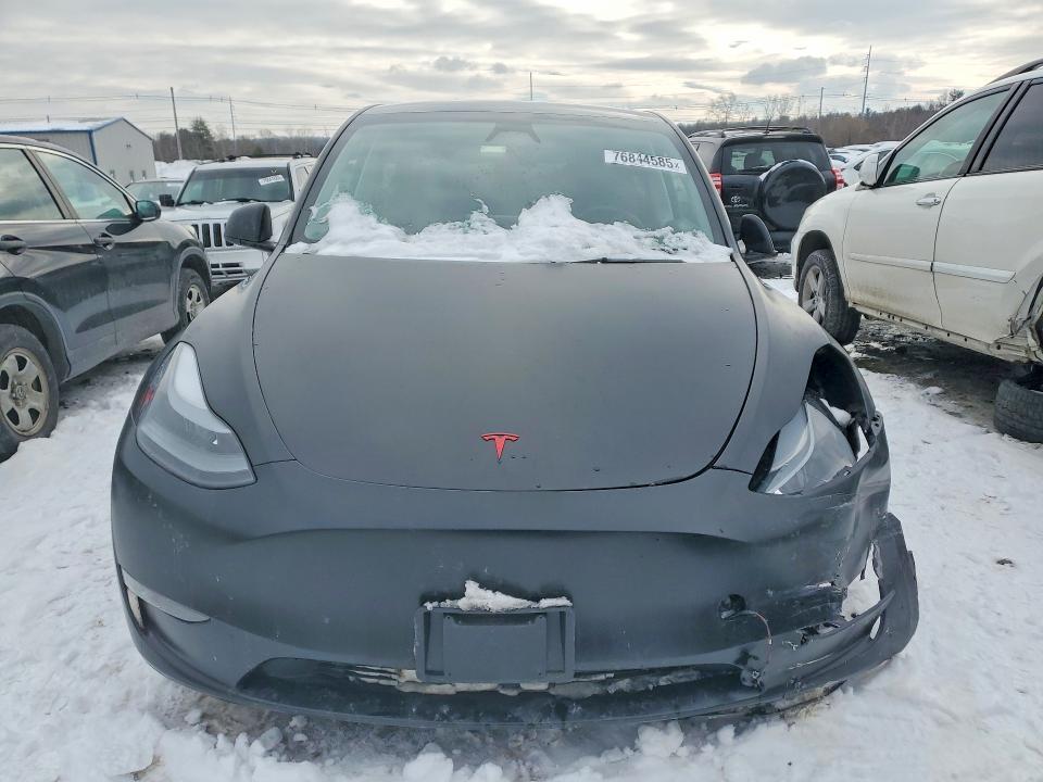 Продажа на аукционе авто 2024 Tesla Model Y, vin: 7SAYGDEE9RA215109, номер лота: 76844585