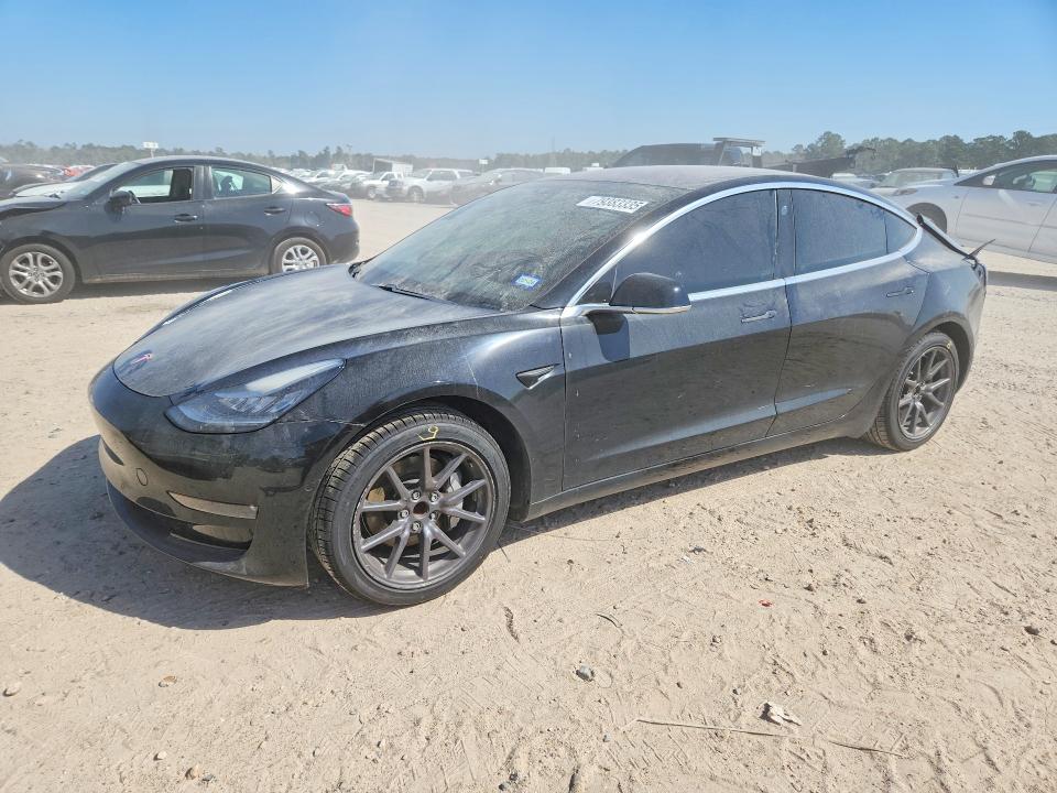 79383335 :رقم المزاد ، 5YJ3E1EA4JF020910 vin ، 2018 Tesla Model 3 مزاد بيع