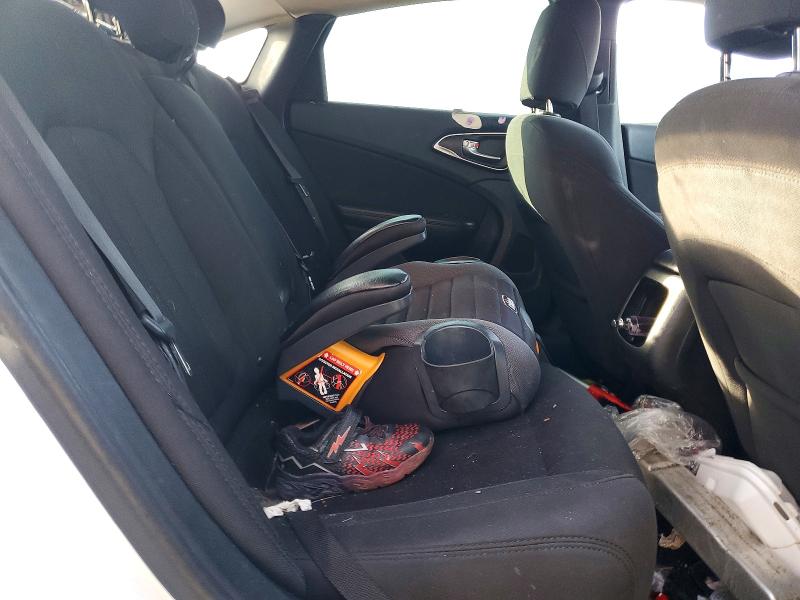 Aukcja sprzedaży 2015 Chrysler 200, vin: 1C3CCCAB0FN583935, numer aukcji: 77211495