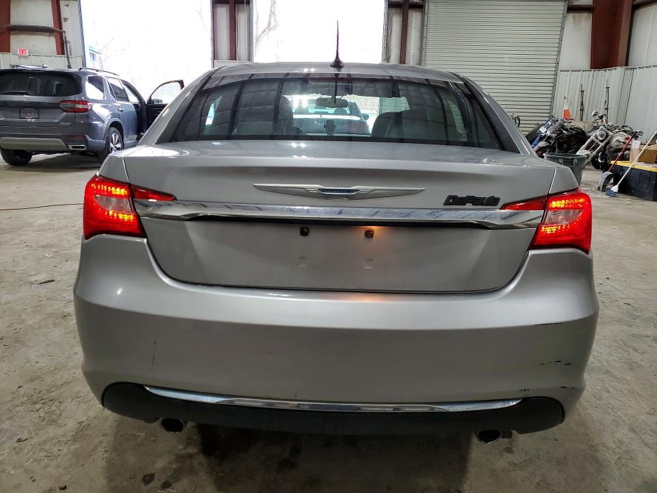 Продажа на аукционе авто 2014 Chrysler 200, vin: 1C3CCBCG9EN111976, номер лота: 78216785