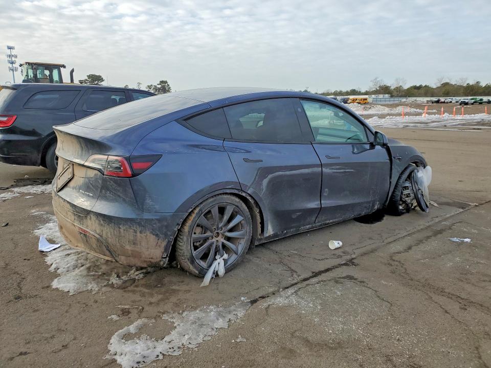 2023 Tesla Model Y მანქანა იყიდება აუქციონზე, vin: 7SAYGDEE3PF850620, აუქციონის ნომერი: 74620725
