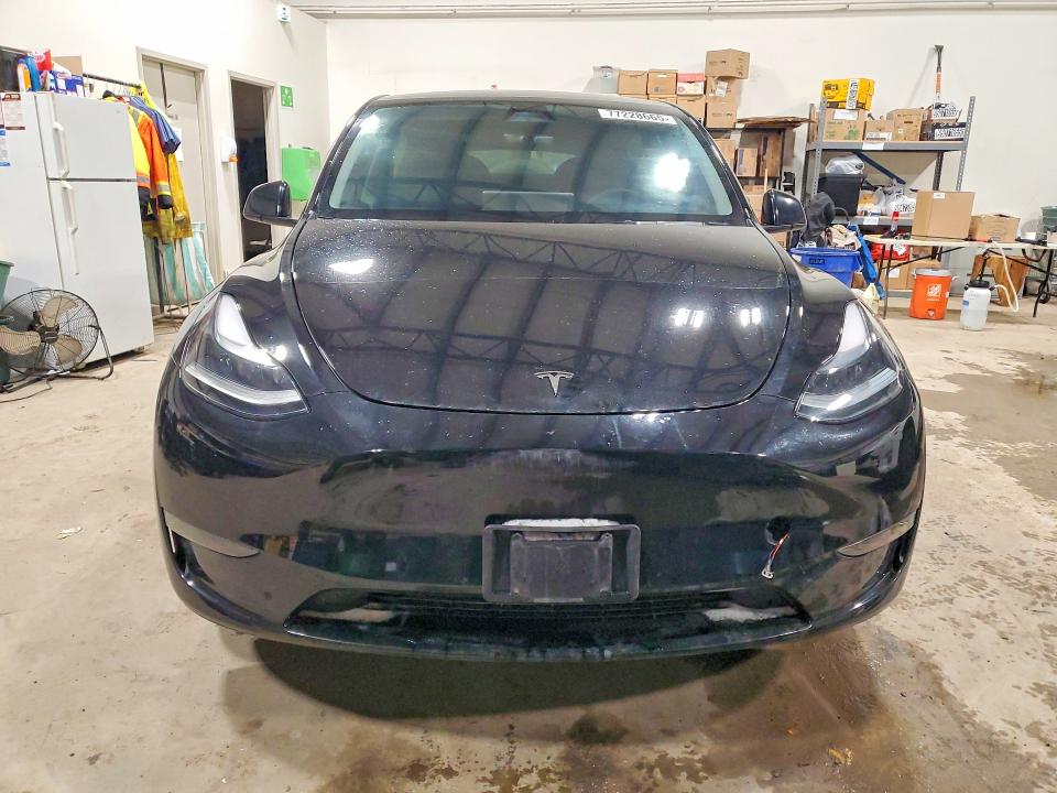 77228665 :رقم المزاد ، 7SAYGDED1RF096014 vin ، 2024 Tesla Model Y مزاد بيع
