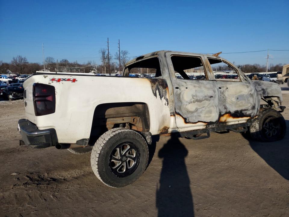 Продажа на аукционе авто 2015 Chevrolet Silverado, vin: 3GCUKREC5FG213257, номер лота: 76897955