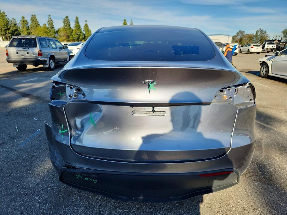2025 Tesla Model Y მანქანა იყიდება აუქციონზე, vin: 7SAYGDED5SA376697, აუქციონის ნომერი: 79094525