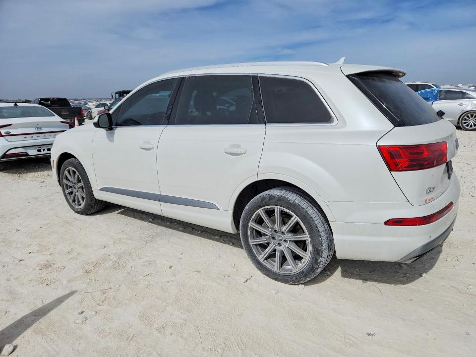 2017 Audi Q7 მანქანა იყიდება აუქციონზე, vin: WA1VAAF71HD043046, აუქციონის ნომერი: 78828595
