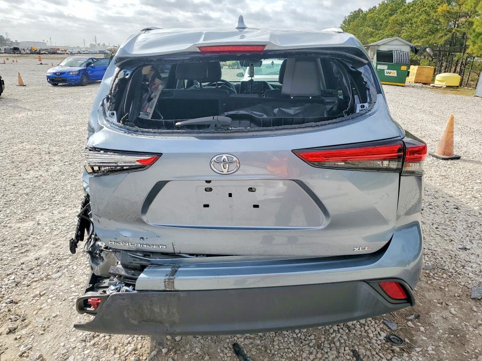 78923665 :رقم المزاد ، 5TDGZRAH3NS107903 vin ، 2022 Toyota Highlander مزاد بيع