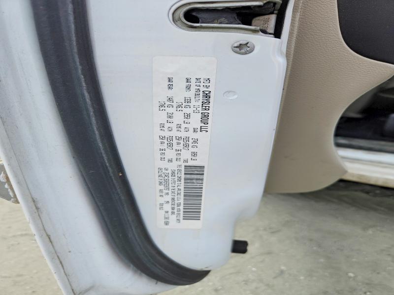 2014 Chrysler Town & Country მანქანა იყიდება აუქციონზე, vin: 2C4RC1BG0ER220797, აუქციონის ნომერი: 79008175