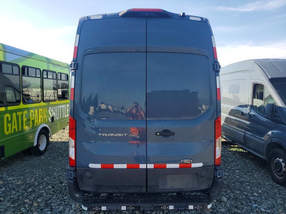 2020 Ford Transit მანქანა იყიდება აუქციონზე, vin: 1FTBR3X81LKB27604, აუქციონის ნომერი: 78558895
