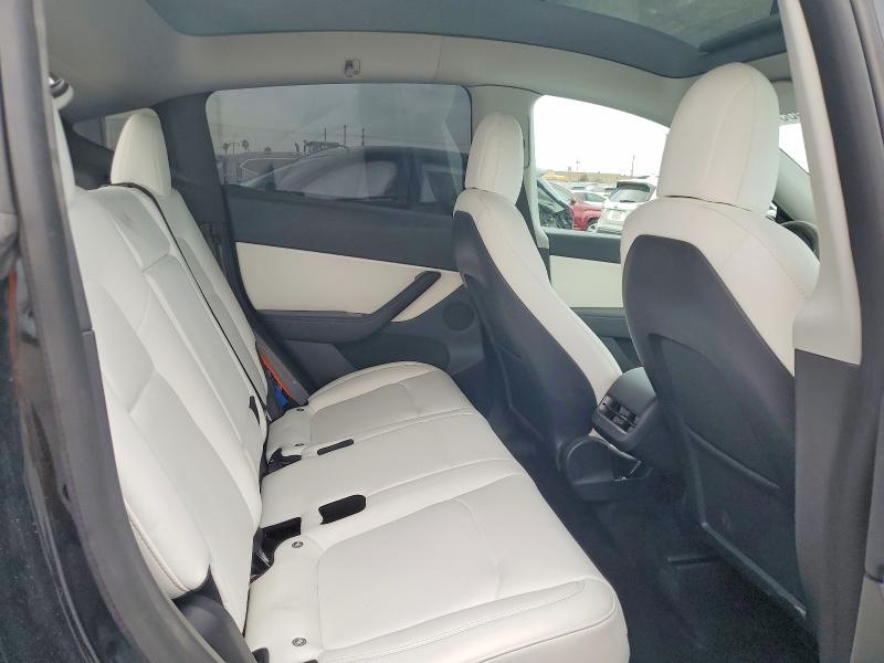 75783575 :رقم المزاد ، 7SAYGDEE7NF417881 vin ، 2022 Tesla Model Y مزاد بيع