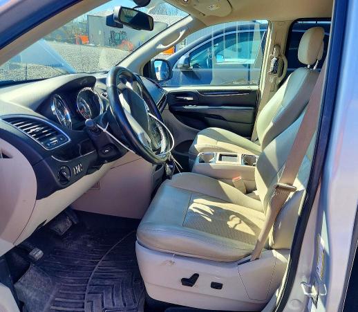 78317995 :رقم المزاد ، 2C4RC1CGXCR106981 vin ، 2012 Chrysler Town & Country مزاد بيع