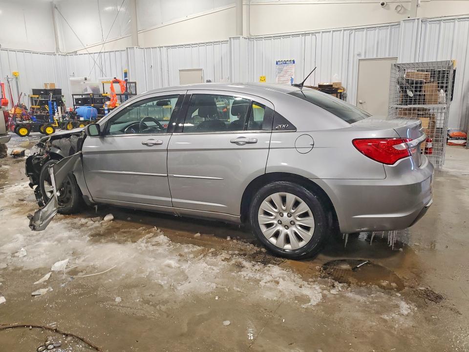 75383175 :رقم المزاد ، 1C3CCBAB3DN667786 vin ، 2013 Chrysler 200 مزاد بيع