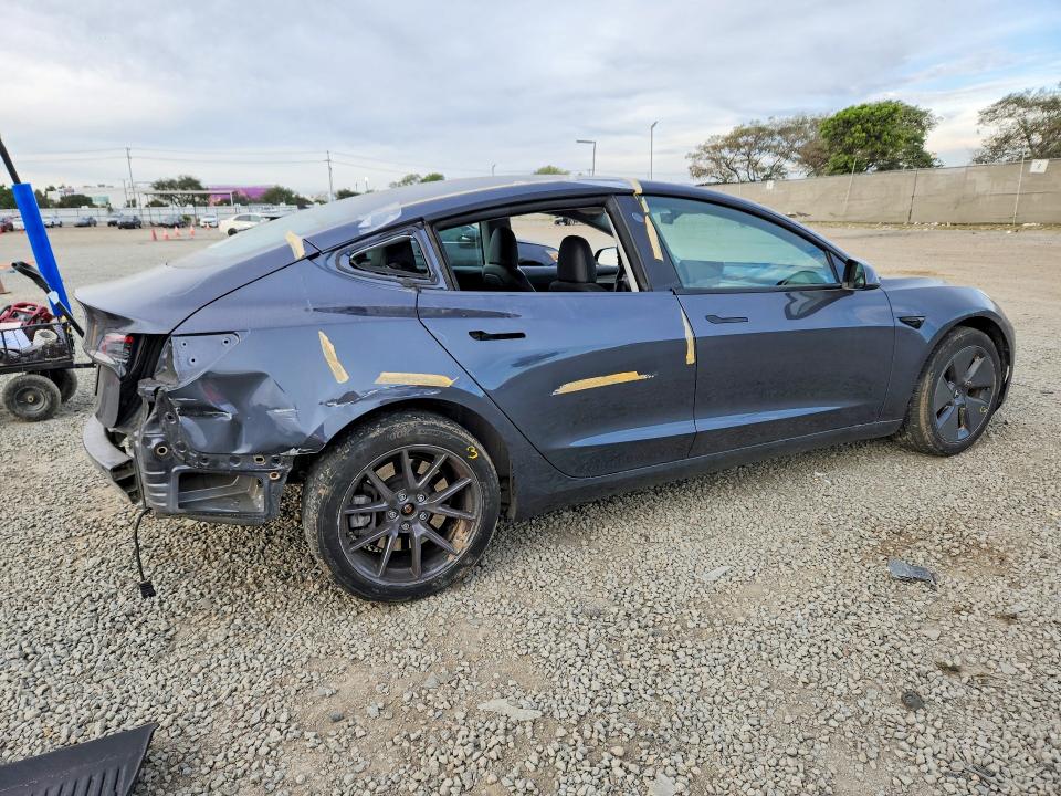 76182775 :رقم المزاد ، 5YJ3E1EA8PF712404 vin ، 2023 Tesla Model 3 مزاد بيع