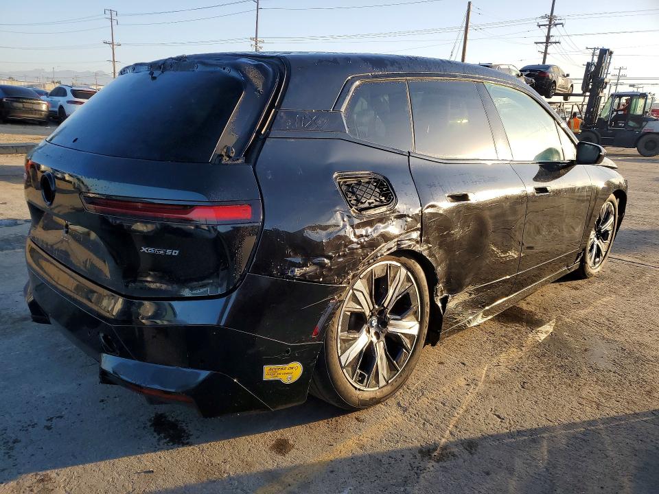 Продаж на аукціоні авто 2022 Bmw Ix Xdrive5, vin: WB523CF07NCJ69751, номер лоту: 75811675