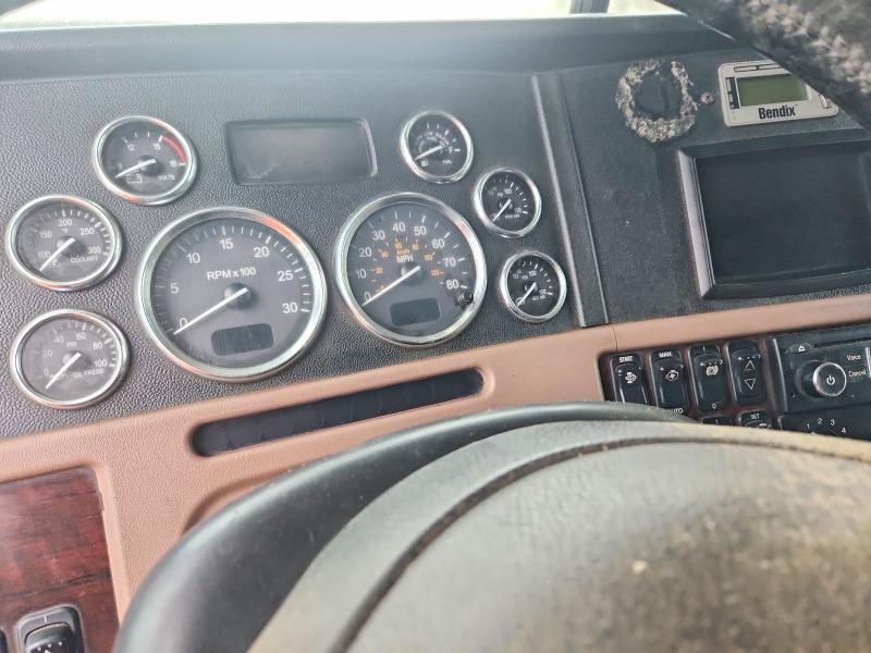 2014 Peterbilt Tractor 386 მანქანა იყიდება აუქციონზე, vin: 1XPHDP9XXED225993, აუქციონის ნომერი: 75759525