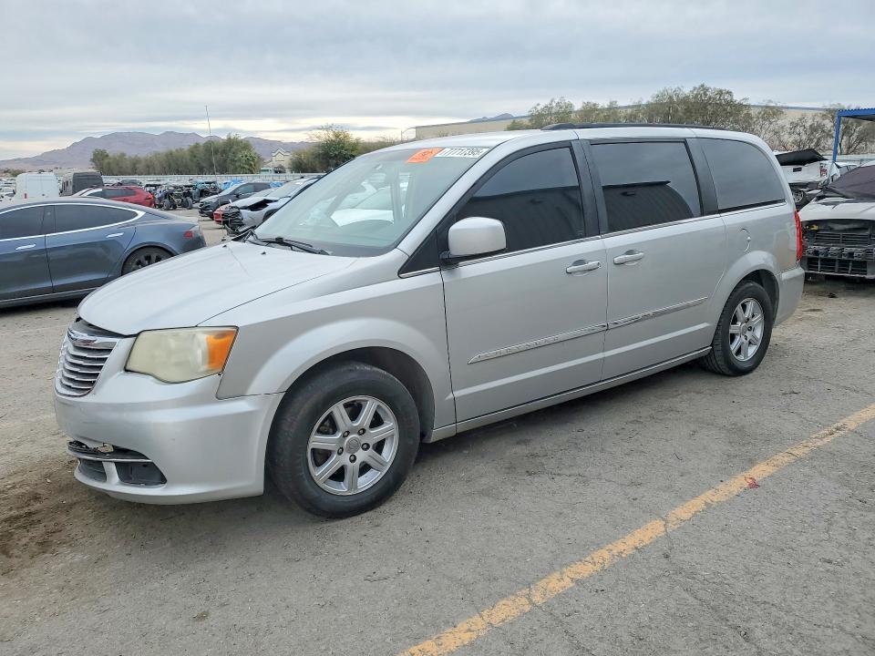 2011 Chrysler Town & Country მანქანა იყიდება აუქციონზე, vin: 2A4RR5DGXBR624537, აუქციონის ნომერი: 77717395