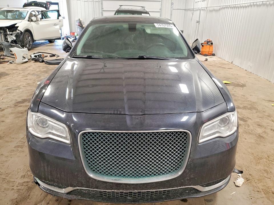 Продаж на аукціоні авто 2015 Chrysler 300, vin: 2C3CCAAG3FH930523, номер лоту: 74157555