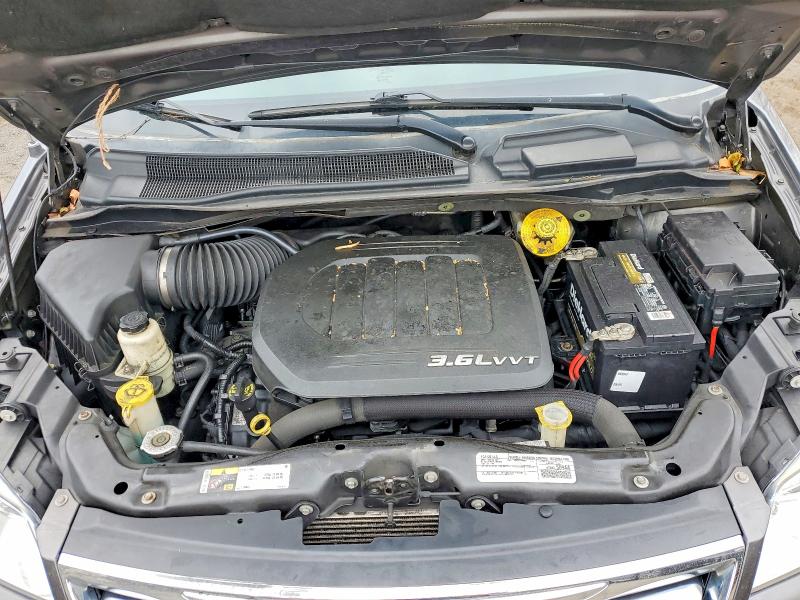 77968485 :رقم المزاد ، 2C4RC1BG4GR281492 vin ، 2016 Chrysler Town & Country مزاد بيع