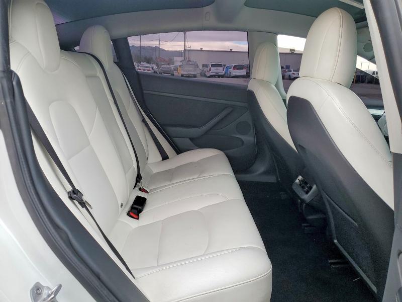 77218085 :رقم المزاد ، 5YJ3E1EB2NF278177 vin ، 2022 Tesla Model 3 مزاد بيع