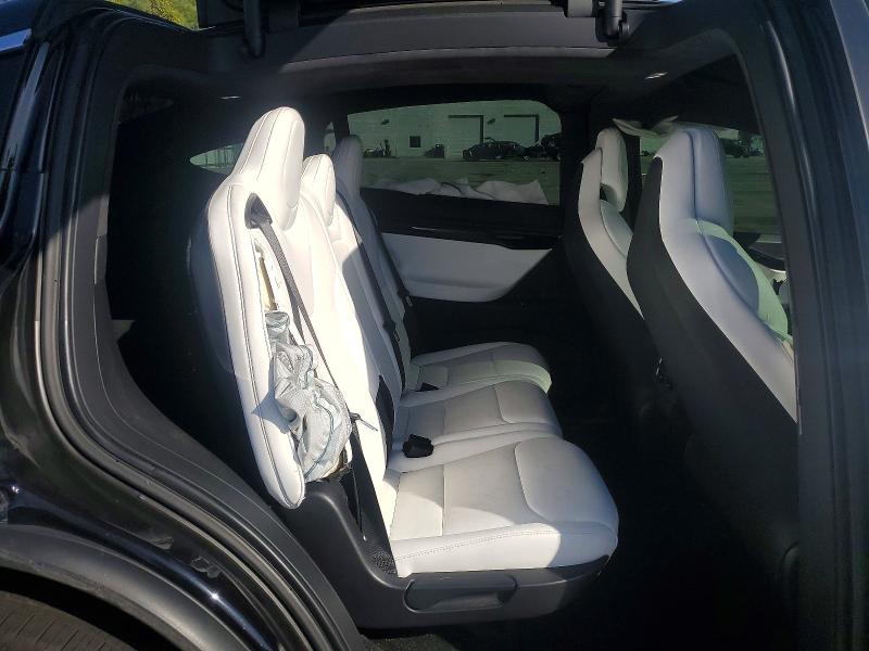 75759705 :رقم المزاد ، 5YJXCDE21JF120089 vin ، 2018 Tesla Model X مزاد بيع