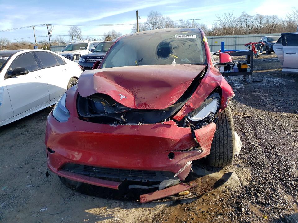 Продажа на аукционе авто 2024 Tesla Model Y, vin: 7SAYGAEE1RF115359, номер лота: 76454535