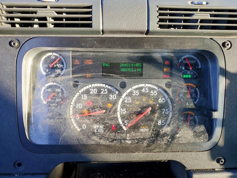 77493815 :رقم المزاد ، 1FUBGEDV8GLHC5773 vin ، 2016 Freightliner Cascadia 125 مزاد بيع