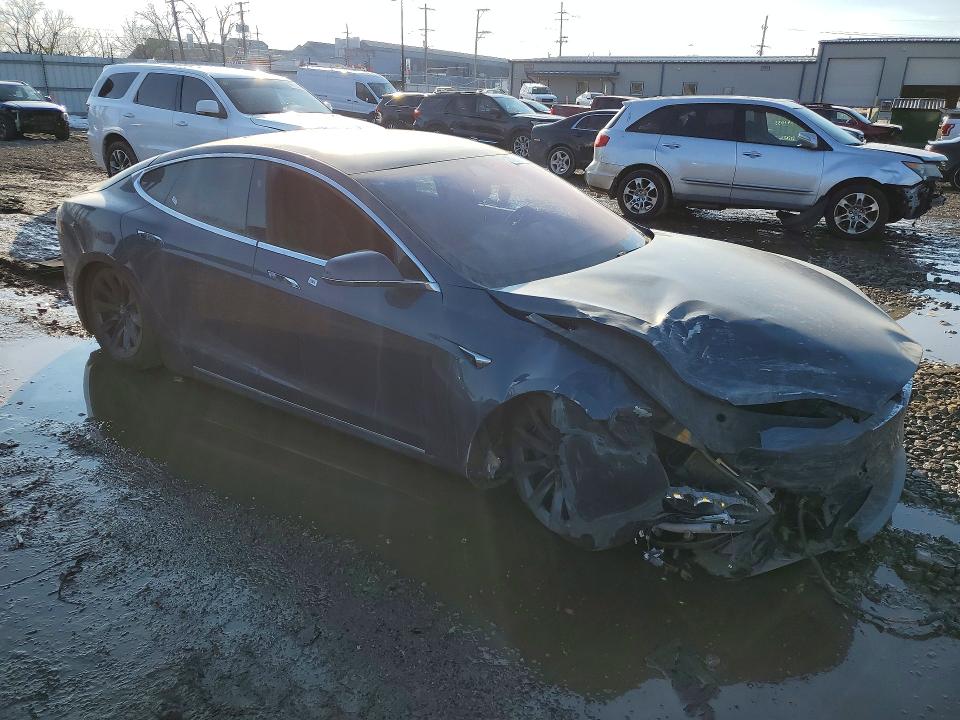 Продаж на аукціоні авто 2019 Tesla Model S, vin: 5YJSA1E29KF300579, номер лоту: 76808515