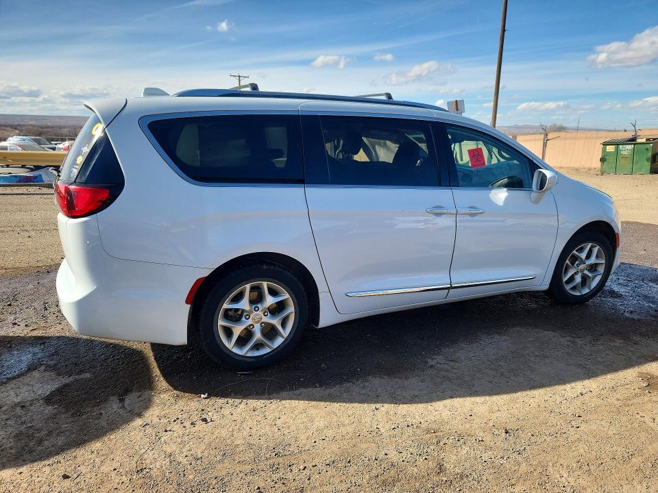 77113685 :رقم المزاد ، 2C4RC1BG5LR120370 vin ، 2020 Chrysler Pacifica مزاد بيع
