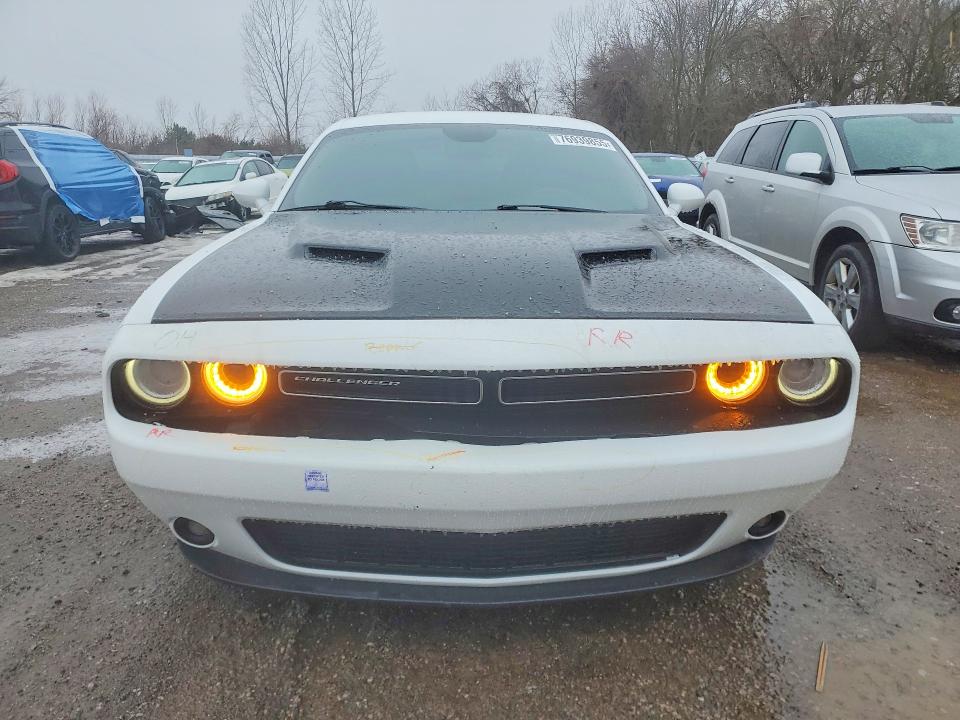 76939855 :رقم المزاد ، 2C3CDZAG3HH584617 vin ، 2017 Dodge Challenger مزاد بيع