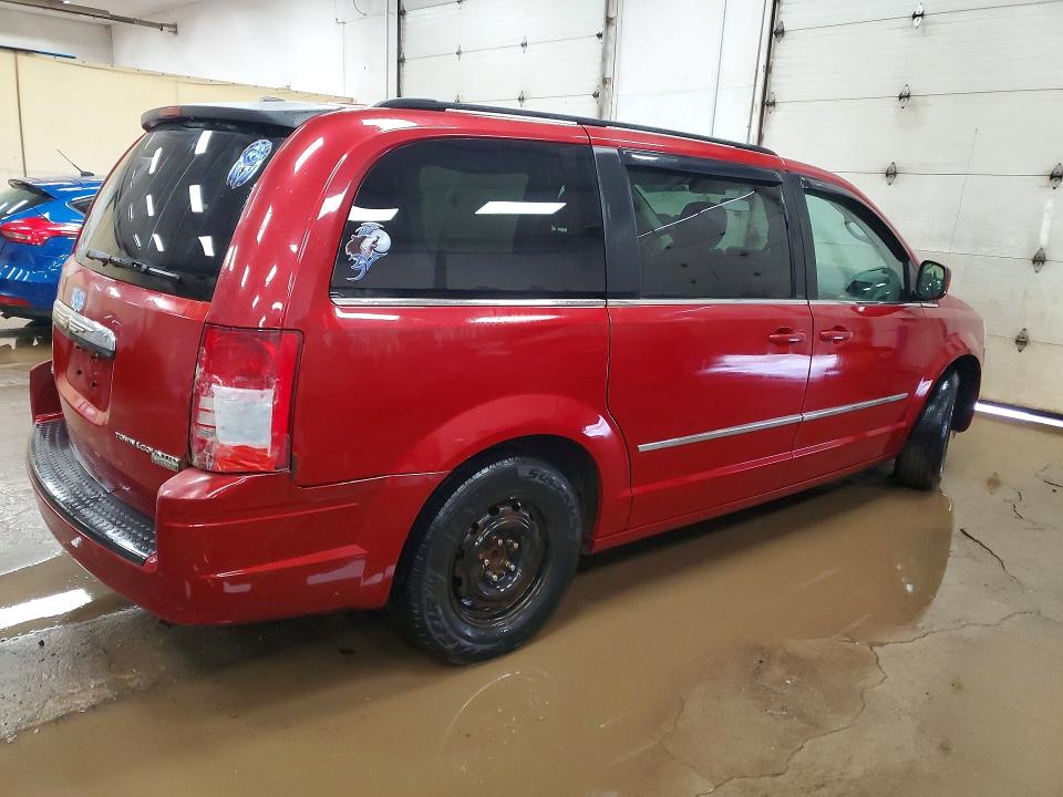2010 Chrysler Town & Country მანქანა იყიდება აუქციონზე, vin: 2A4RR5D15AR243480, აუქციონის ნომერი: 77651795