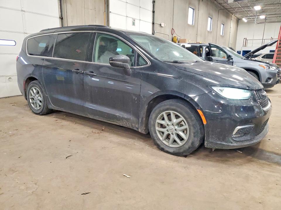 76538685 :رقم المزاد ، 2C4RC1BG3NR128082 vin ، 2022 Chrysler Pacifica مزاد بيع