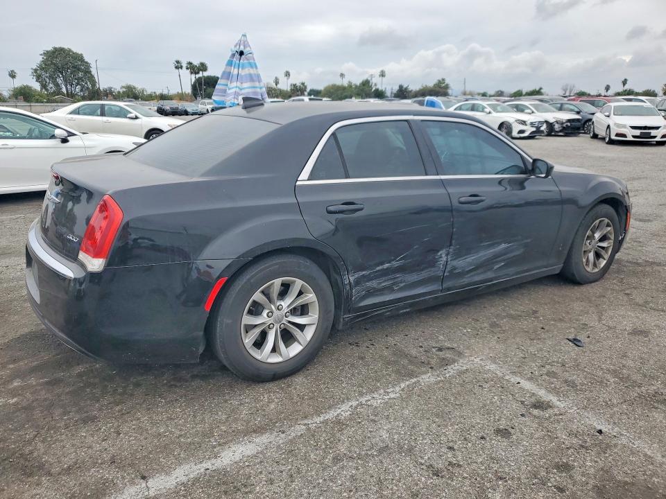 2015 Chrysler 300 მანქანა იყიდება აუქციონზე, vin: 2C3CCAAG8FH864342, აუქციონის ნომერი: 76490955