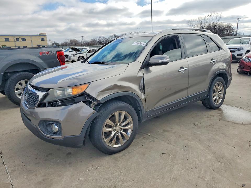 Auction sale of the 2011 Kia Sorento, vin: 5XYKU4A28BG086823, lot number: 77706425