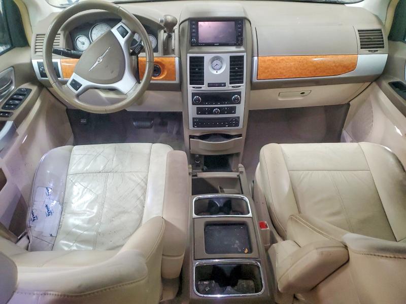 78452035 :رقم المزاد ، 2A4RR7DX0AR381055 vin ، 2010 Chrysler Town & Country مزاد بيع