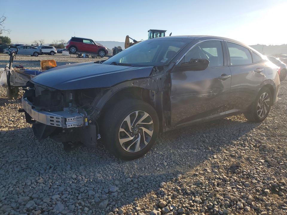 76430765 :رقم المزاد ، 19XFC2F77GE225650 vin ، 2016 Honda Civic مزاد بيع