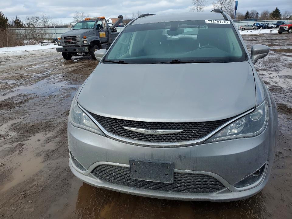 Продажа на аукционе авто 2017 Chrysler Pacifica, vin: 2C4RC1BG4HR739579, номер лота: 77279775