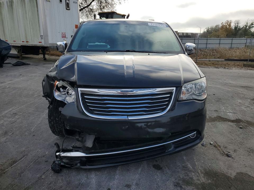 2016 Chrysler Town & Country მანქანა იყიდება აუქციონზე, vin: 2C4RC1BG6GR213825, აუქციონის ნომერი: 77184275
