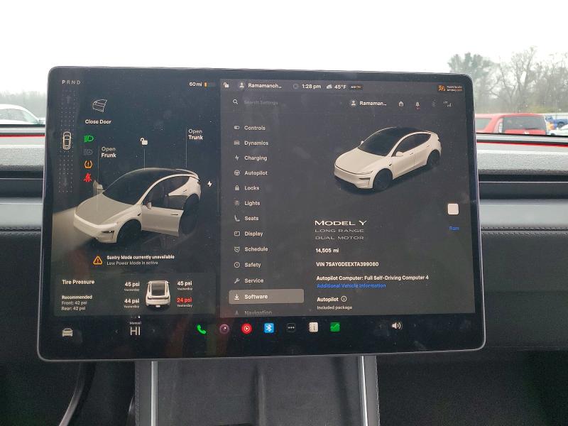 Продажа на аукционе авто 2026 Tesla Model Y, vin: 7SAYGDEEXTA399080, номер лота: 76037035