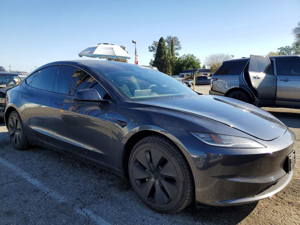 Продаж на аукціоні авто 2025 Tesla Model 3, vin: 5YJ3E1EA4SF942112, номер лоту: 75820055