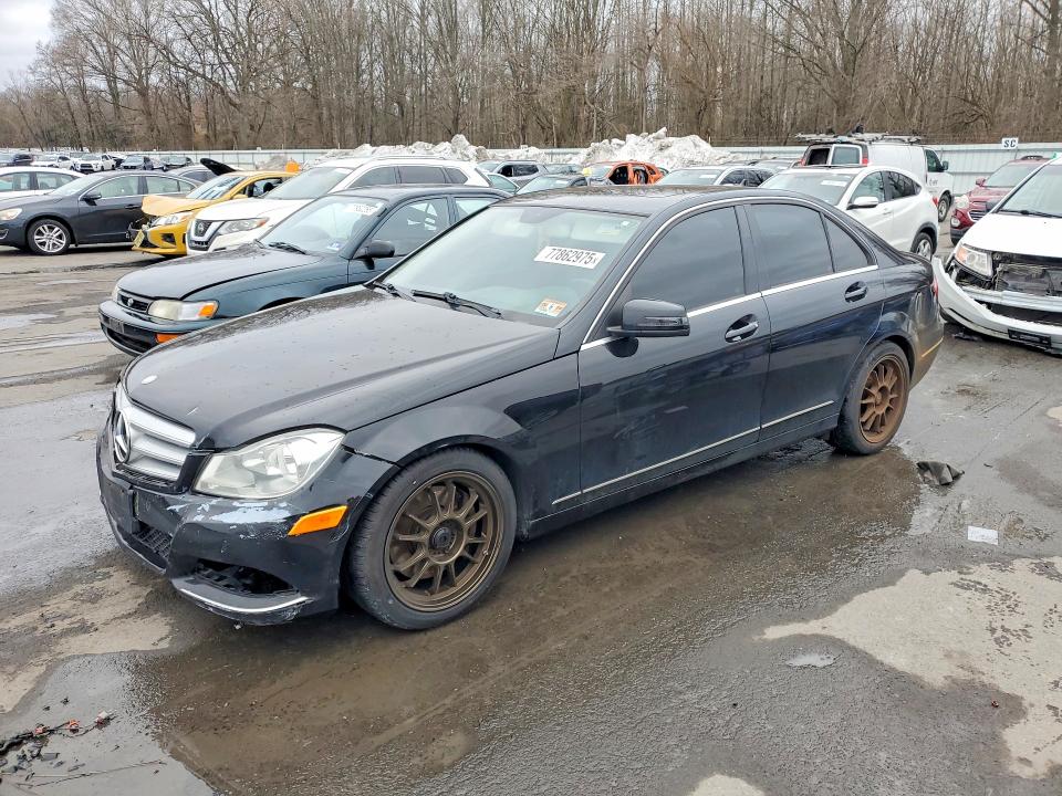 2013 Mercedes-benz C მანქანა იყიდება აუქციონზე, vin: WDDGF8ABXDR269612, აუქციონის ნომერი: 77862975