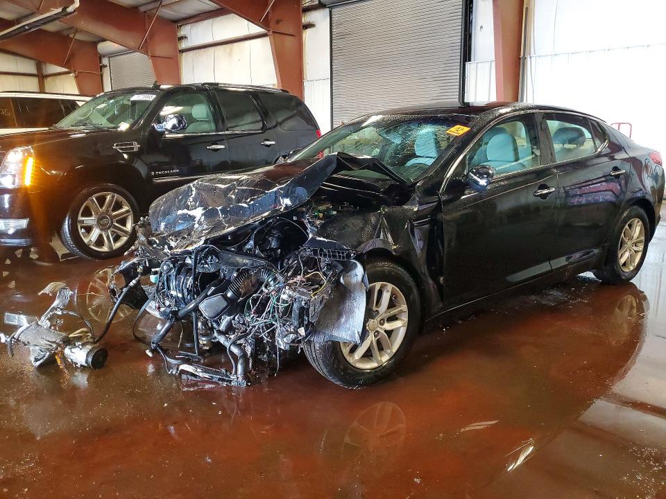 2013 Kia Optima მანქანა იყიდება აუქციონზე, vin: KNAGM4A76D5308804, აუქციონის ნომერი: 76707695